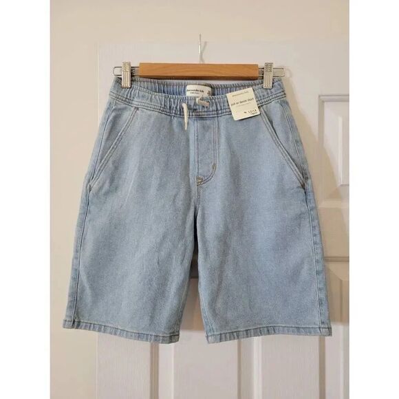 Abercrombie and fitch Pull On Denim Shorts 13/14 NWT - Picture 1 of 5